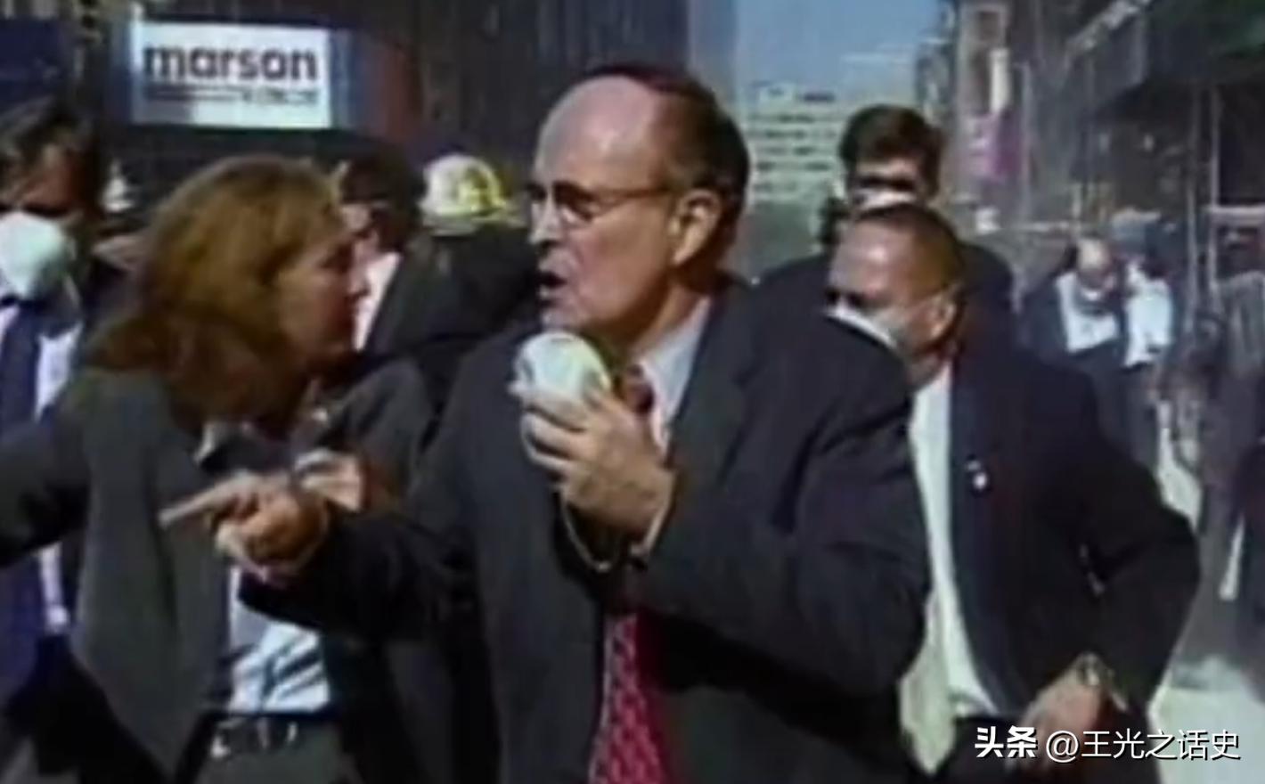 我不为911哭泣，因为我不是美国人；我也不会嘲笑911，因为我是人