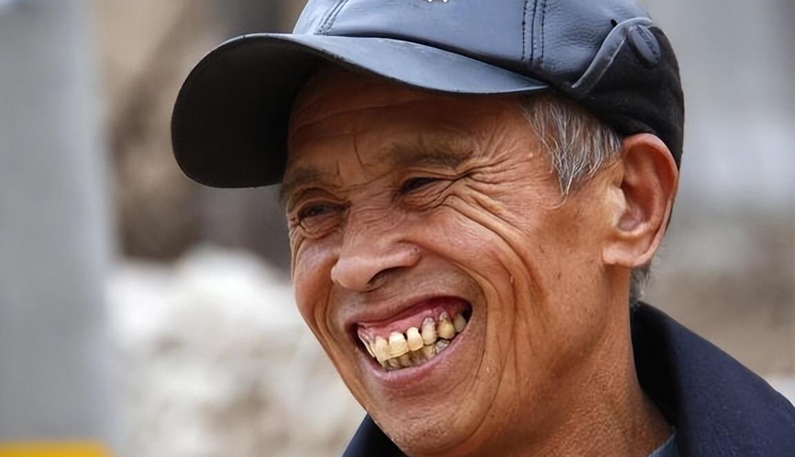 有的亲戚真的注定没有缘分吧！看着舅妈和姑姑的脸我决定之后不会