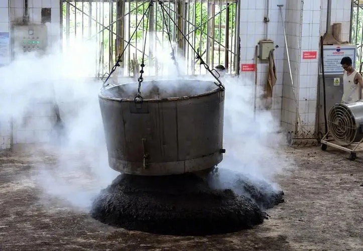 97年香港回归2斤装赖茅价格,香港回归特制赖茅一斤多少钱