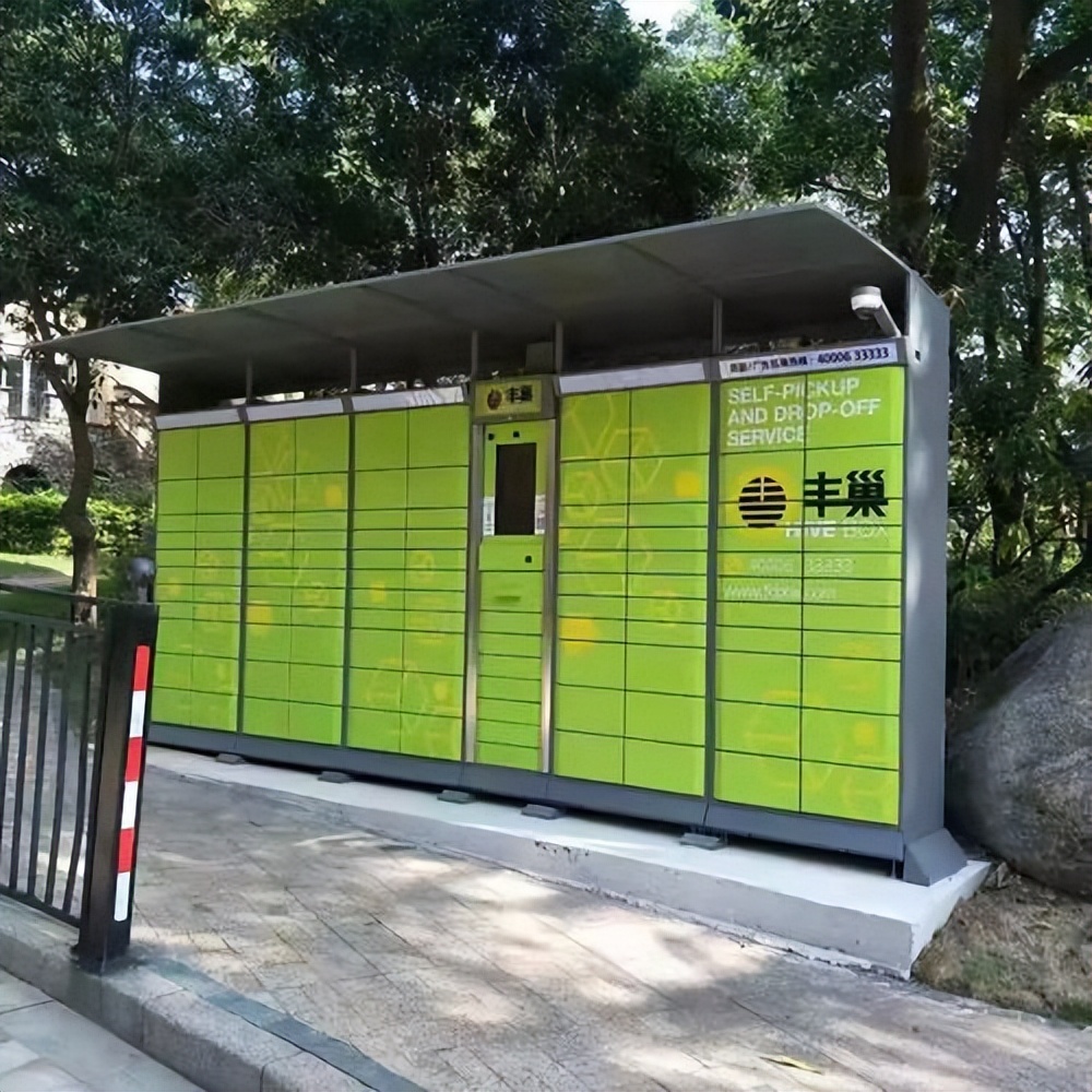 快递外卖骑手一个月能挣多少钱,外卖快递的工资待遇是多少