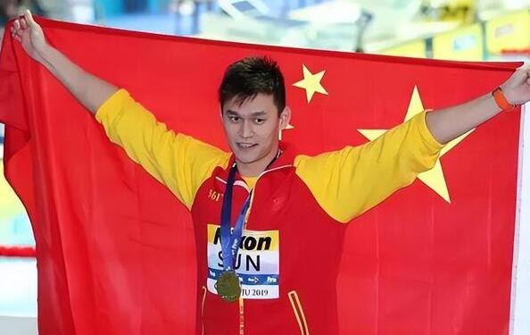 游泳运动员“难言”的秘密：男女比赛前都需要“刮胡子”