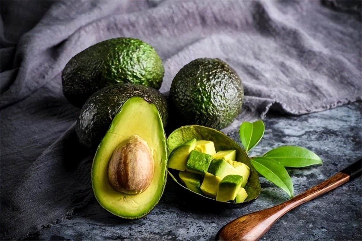 牛油果一个是多少米饭,牛油果的生命力量