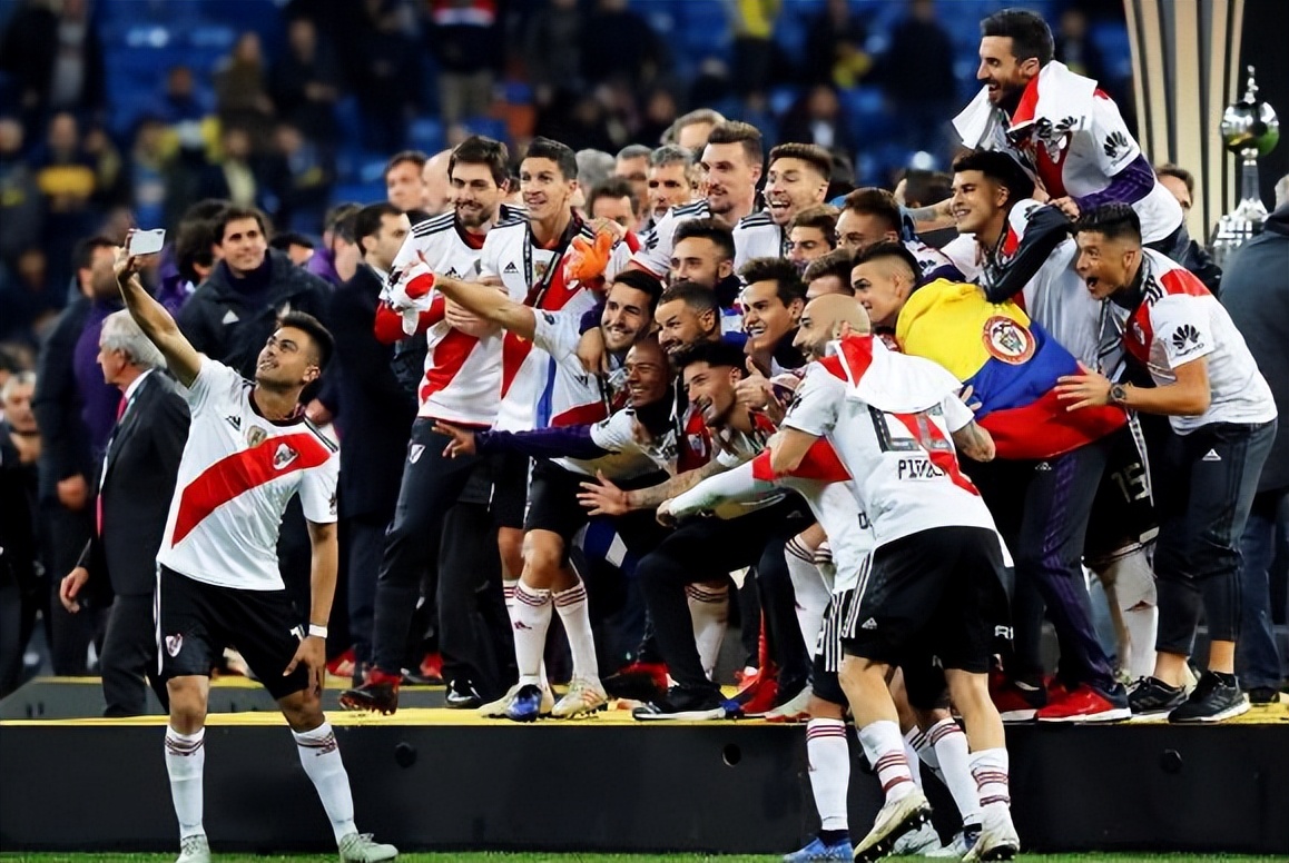 欧洲第一黑店本菲卡,尤文跟本菲卡谁更强