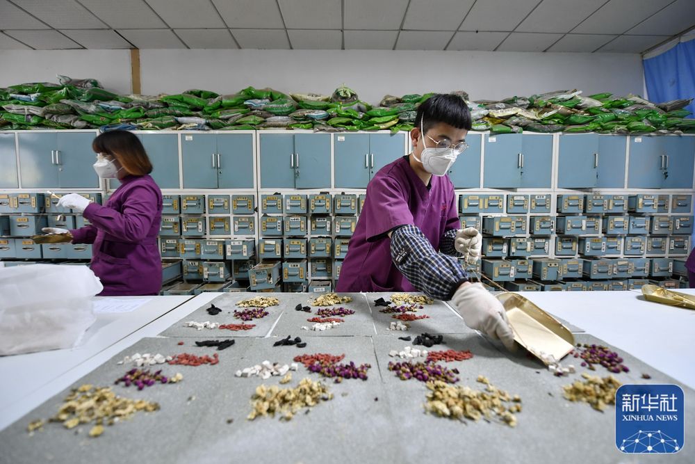 新春走基层用坚守诠释奉献与担当,新春走基层守护好城市