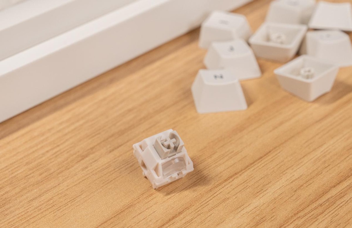 洛斐透明磨砂键盘测评,lofree洛斐机械键盘套装