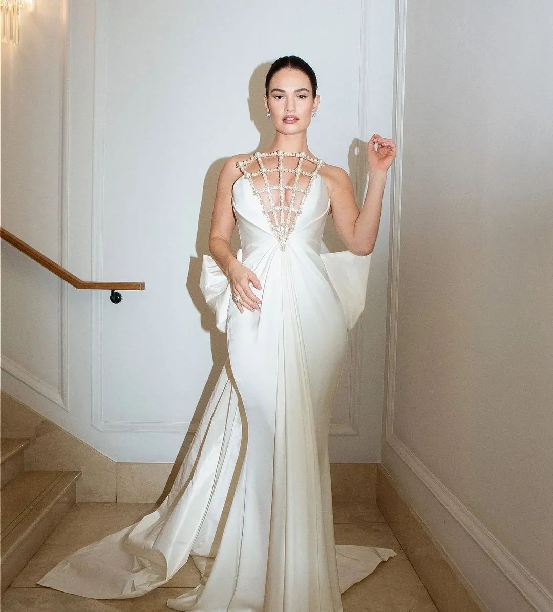 英国这一夜，国际女星风情万种，唯有这10位，一个比一个敢穿