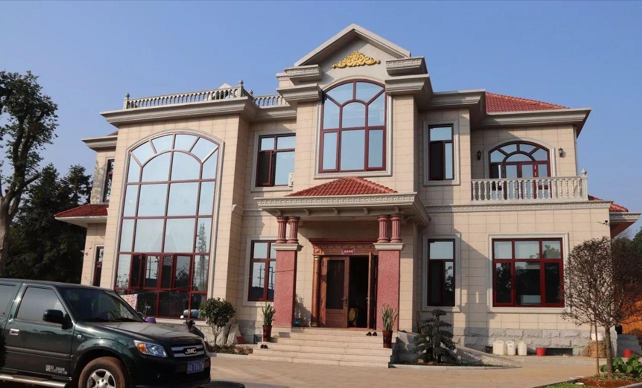 县城买房后农村还能自己盖房吗,农村盖房和城里买房十年后哪个好