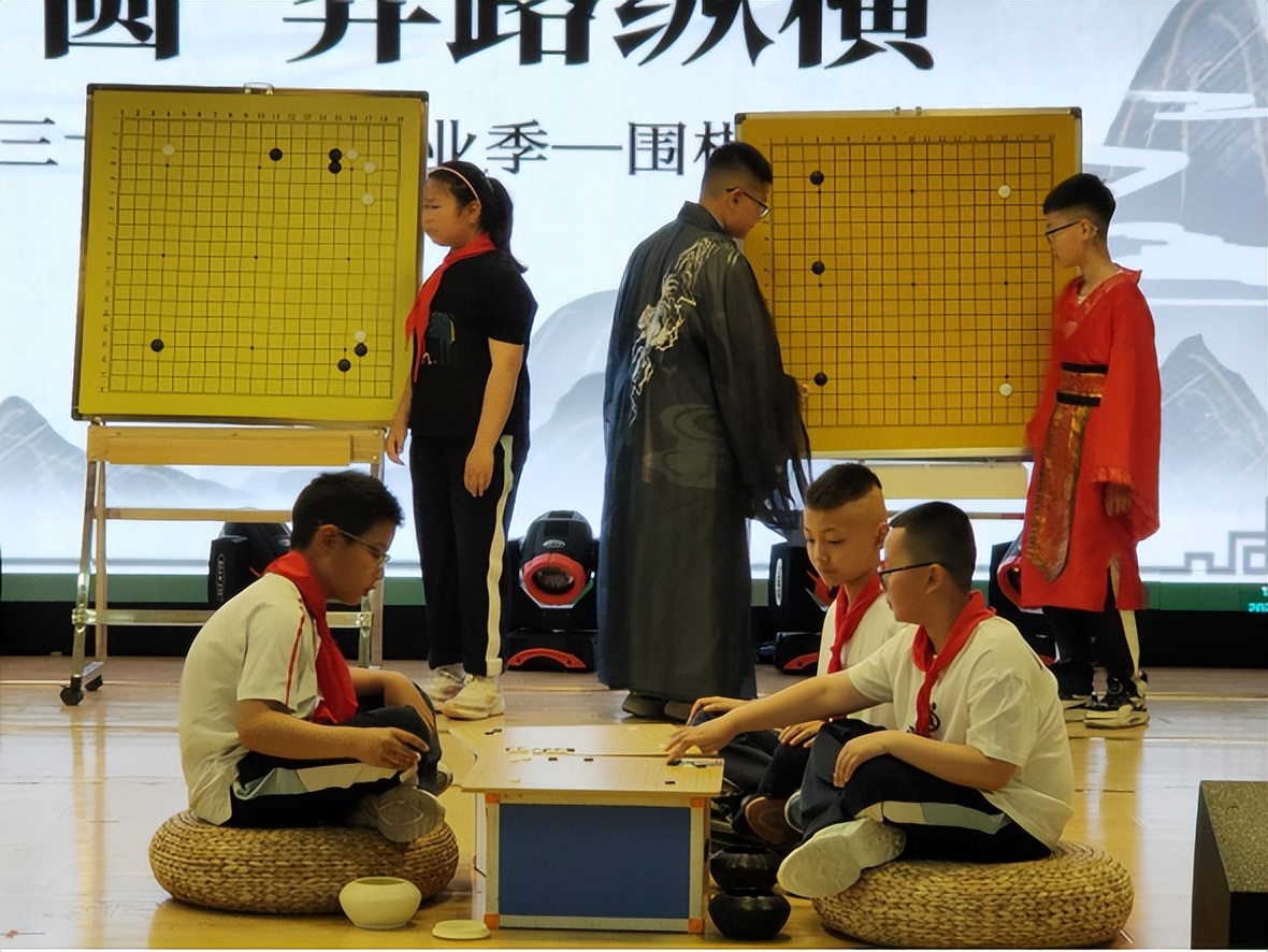 围棋授牌仪式,乌鲁木齐围棋特色的学校