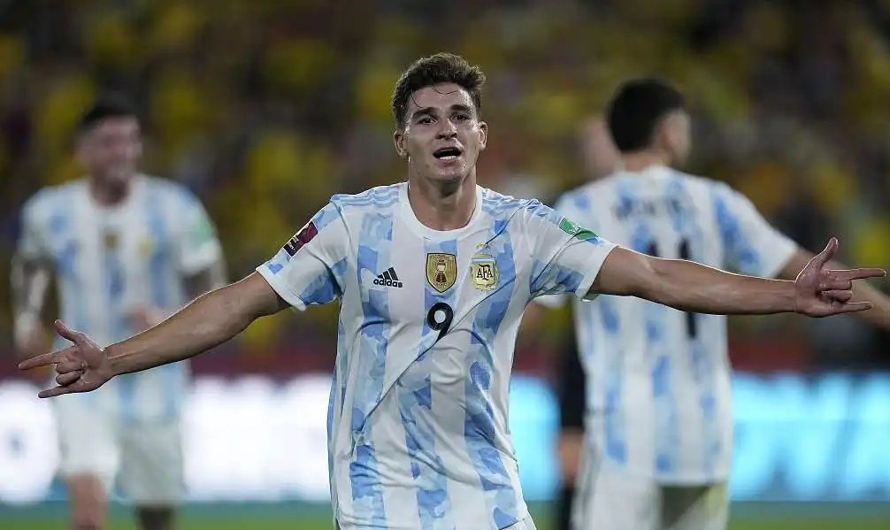 世界杯十大新星排名中国,世界杯后十大身价暴涨球员