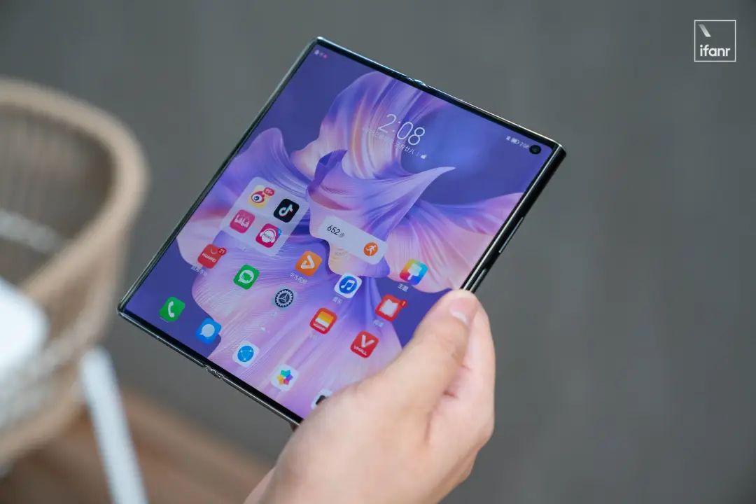 华为新款折叠屏matexs什么时候出,华为新折叠屏matexs2发布会