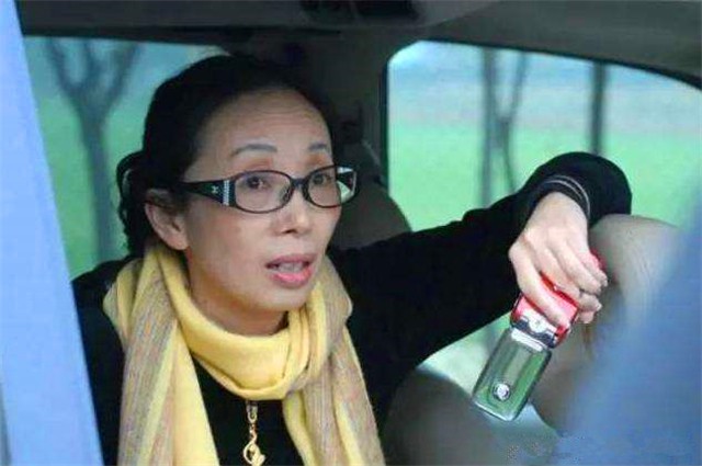 东北女富豪戴秀丽现状,黑龙江首富戴秀丽和她的丈夫