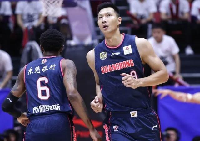 朱芳雨试训湖人视频,朱芳雨评价赵睿徐杰