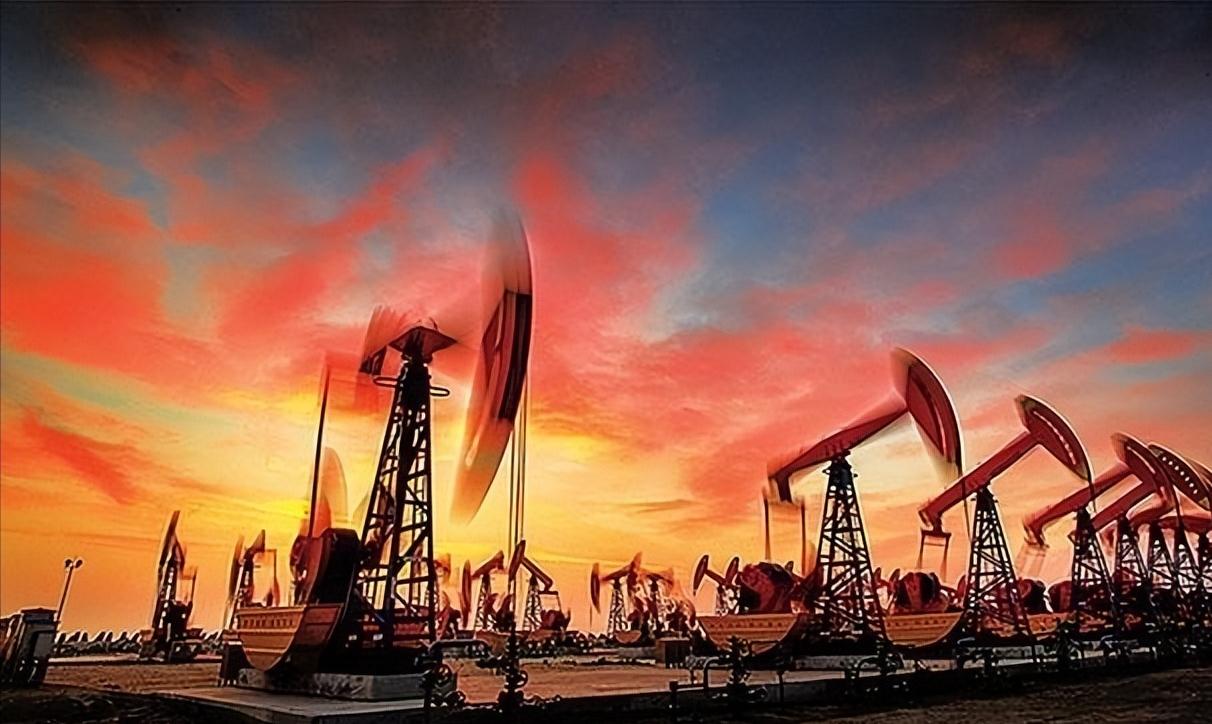 中国一边费力大量进口原油，一边低价出口成品油，这是为什么呢？