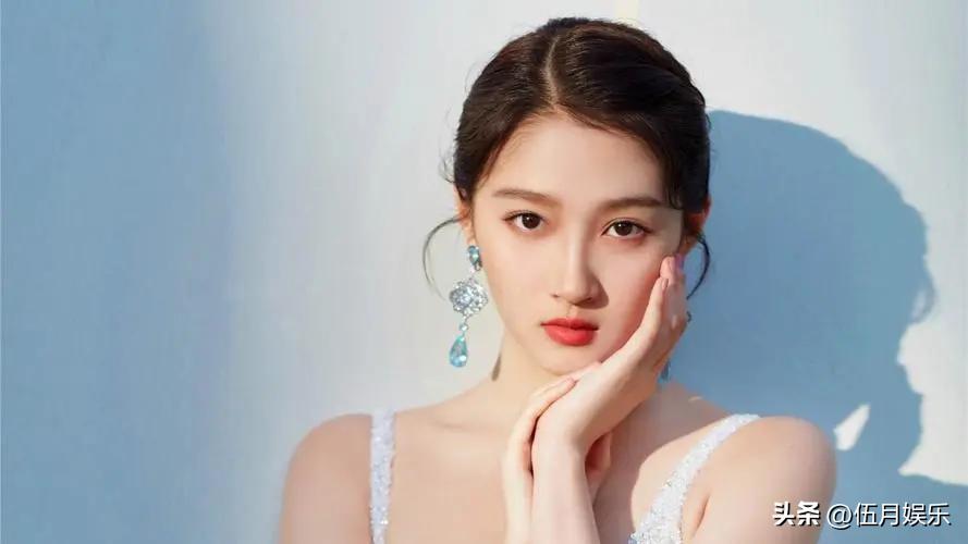 圈内八卦鹿晗关晓彤,圈内八卦关晓彤鹿晗