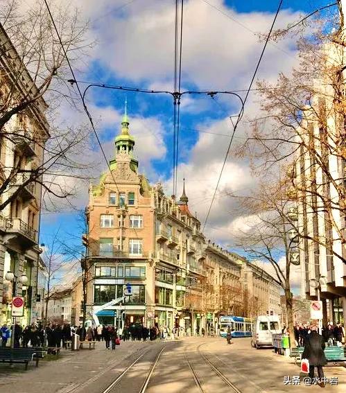 世界上少有的人工定期“擦脸”、全球最富有的瑞士苏黎世巴荷夫街