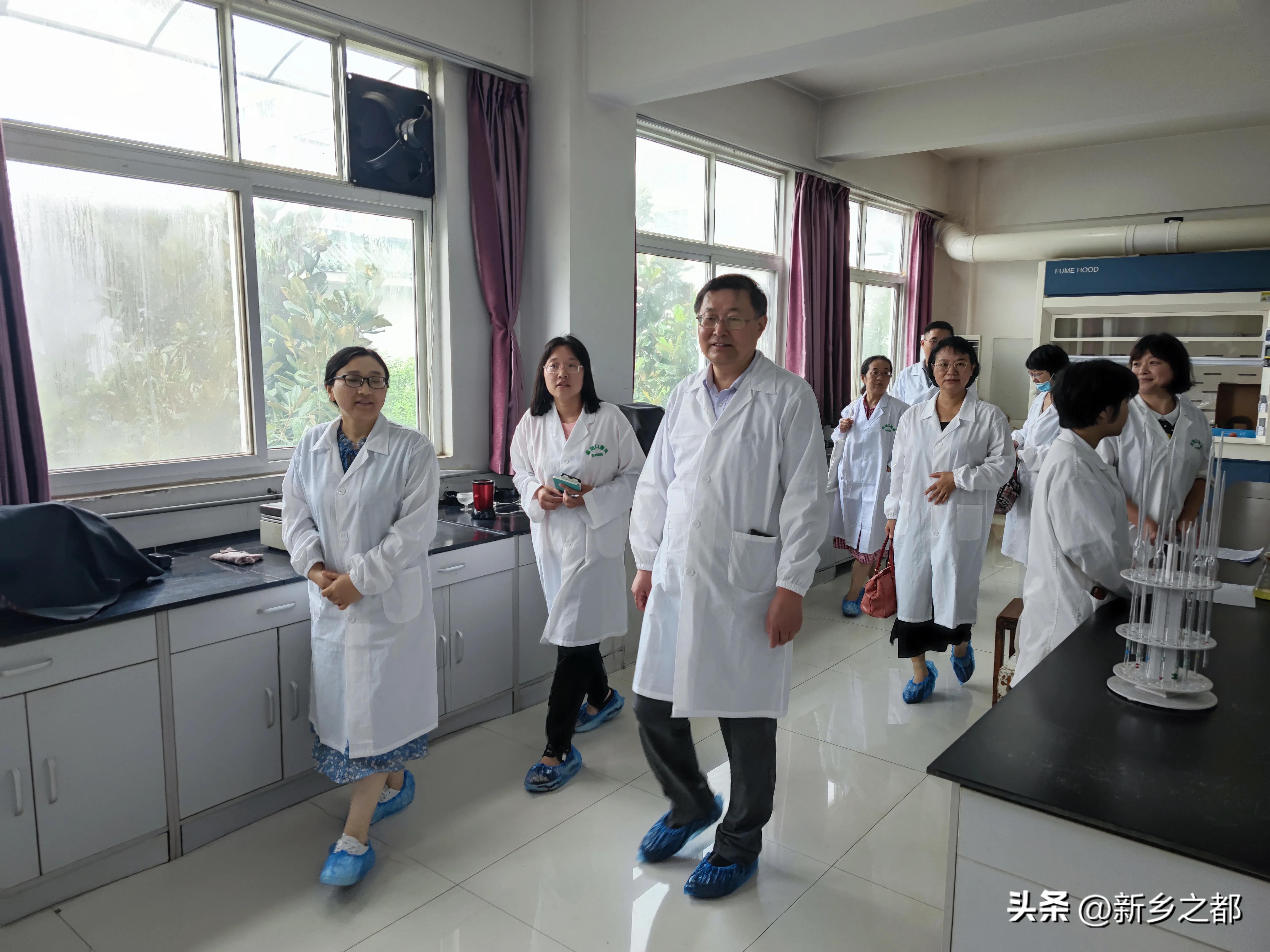 百泉制药厂原董事长,百泉制药郑琴