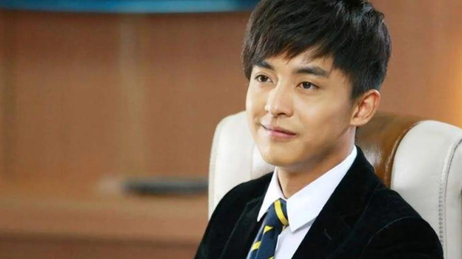 董路和小品圈杠上了？连怼4位小品演员，网友：别带上赵丽蓉老师