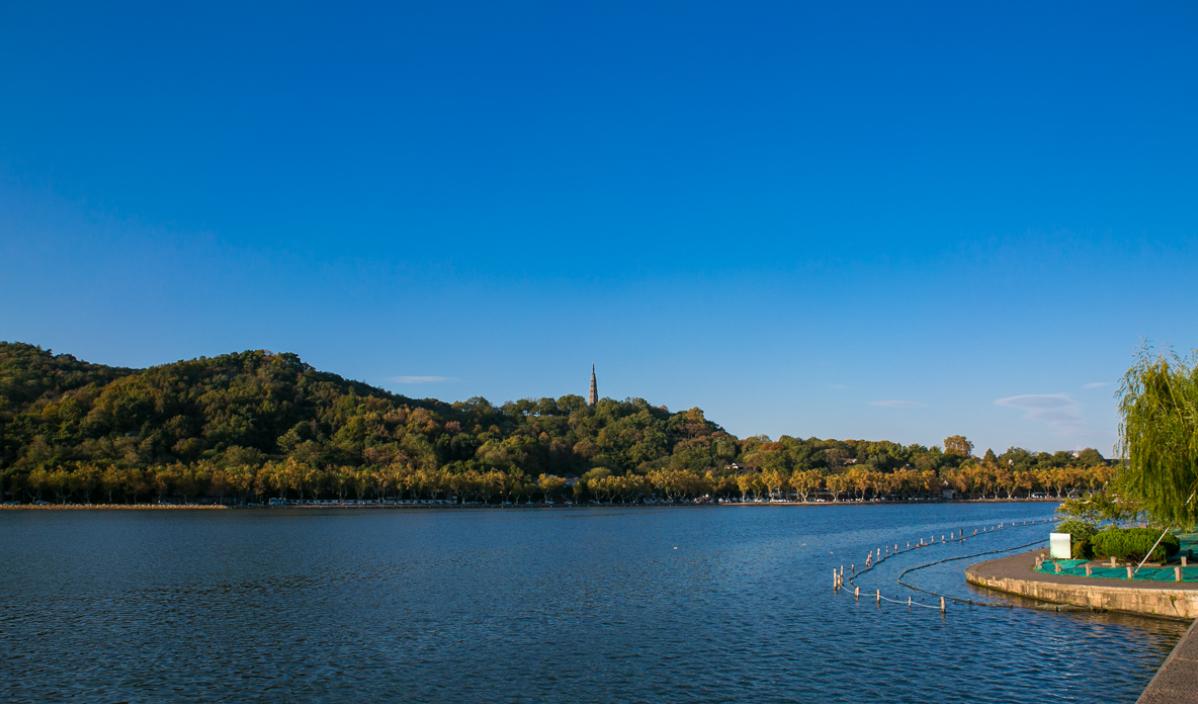 苏轼赞美晴天雨天的西湖各具美景,苏东坡眼中晴天和雨后的西湖特色