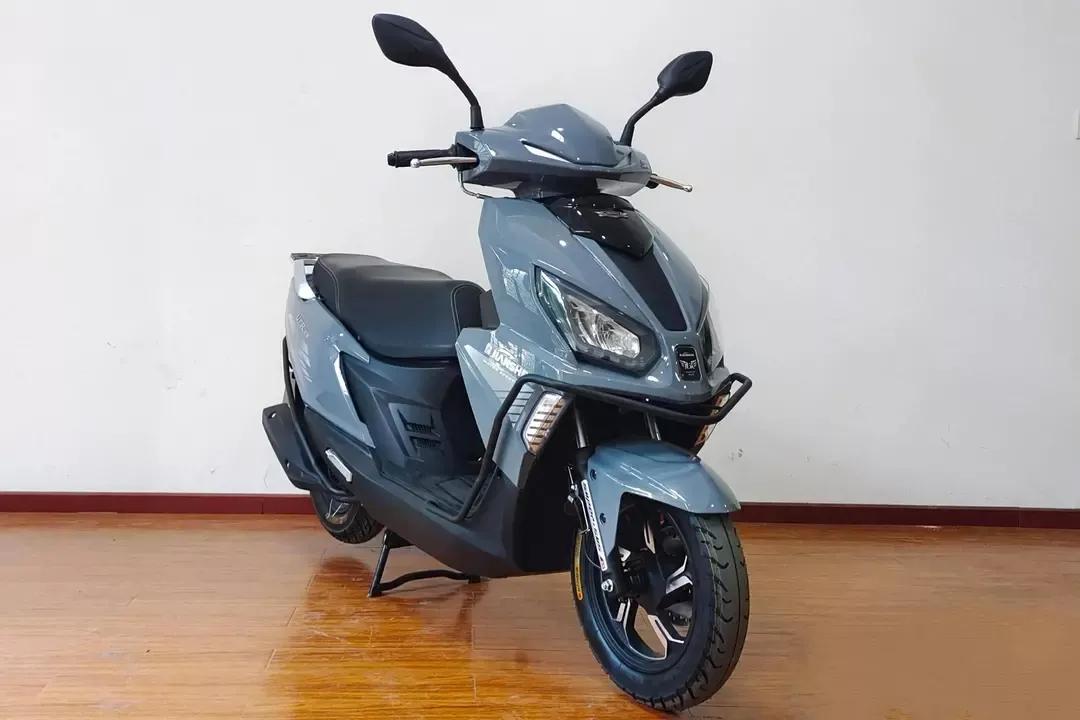 24年上市150踏板车,豪爵铃木踏板车即将上市新款