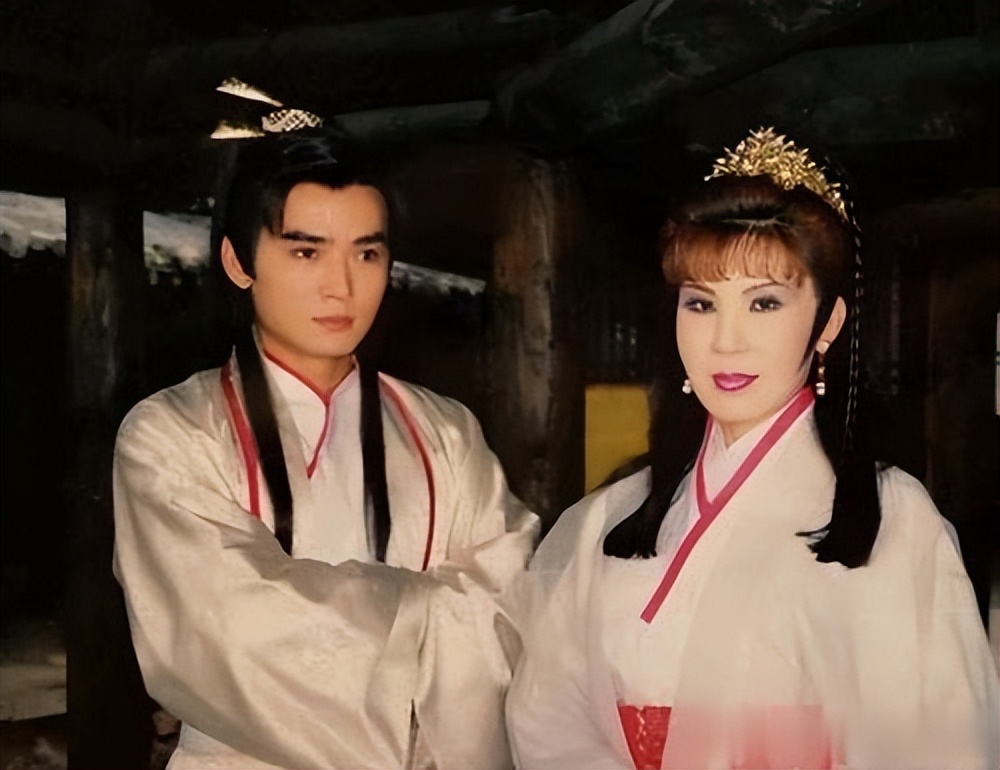 王心凌与焦恩俊pk青岛话,王心凌吻戏经典视频片段