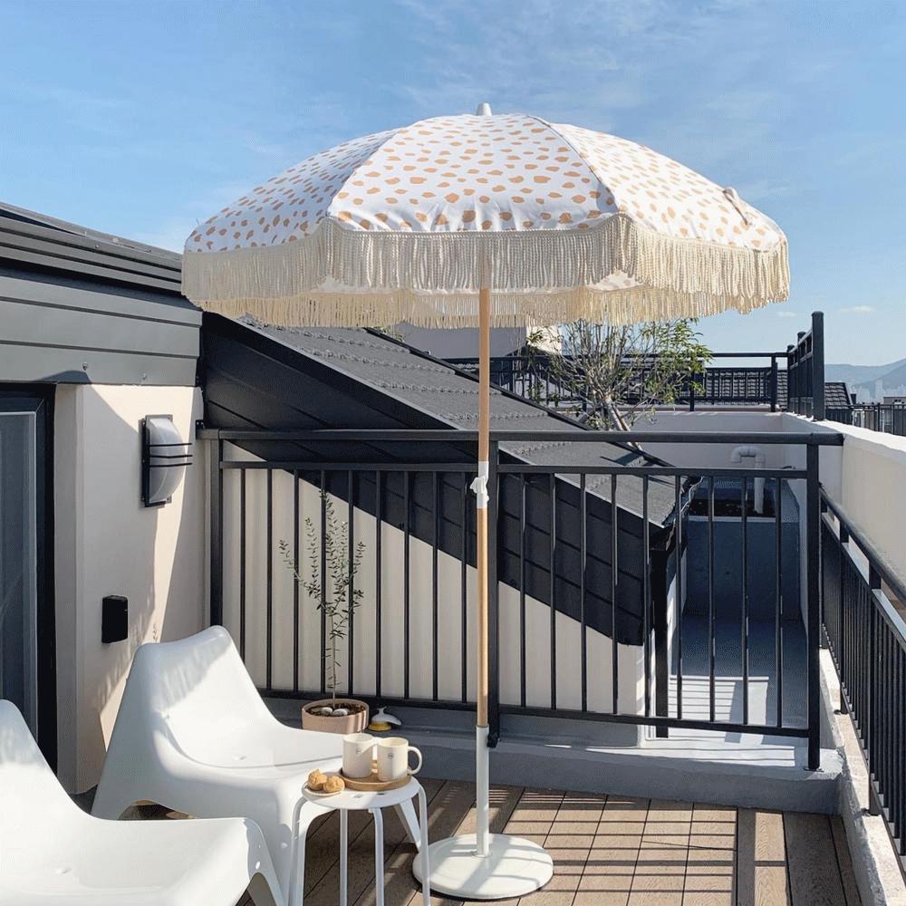 封闭阳台晾衣服养花如何布置,既能养花又可以封的阳台