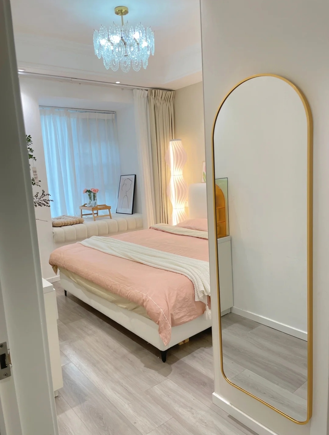 武汉夫妇晒出自家新房内部照走红：不豪华，却是很多家庭的榜样