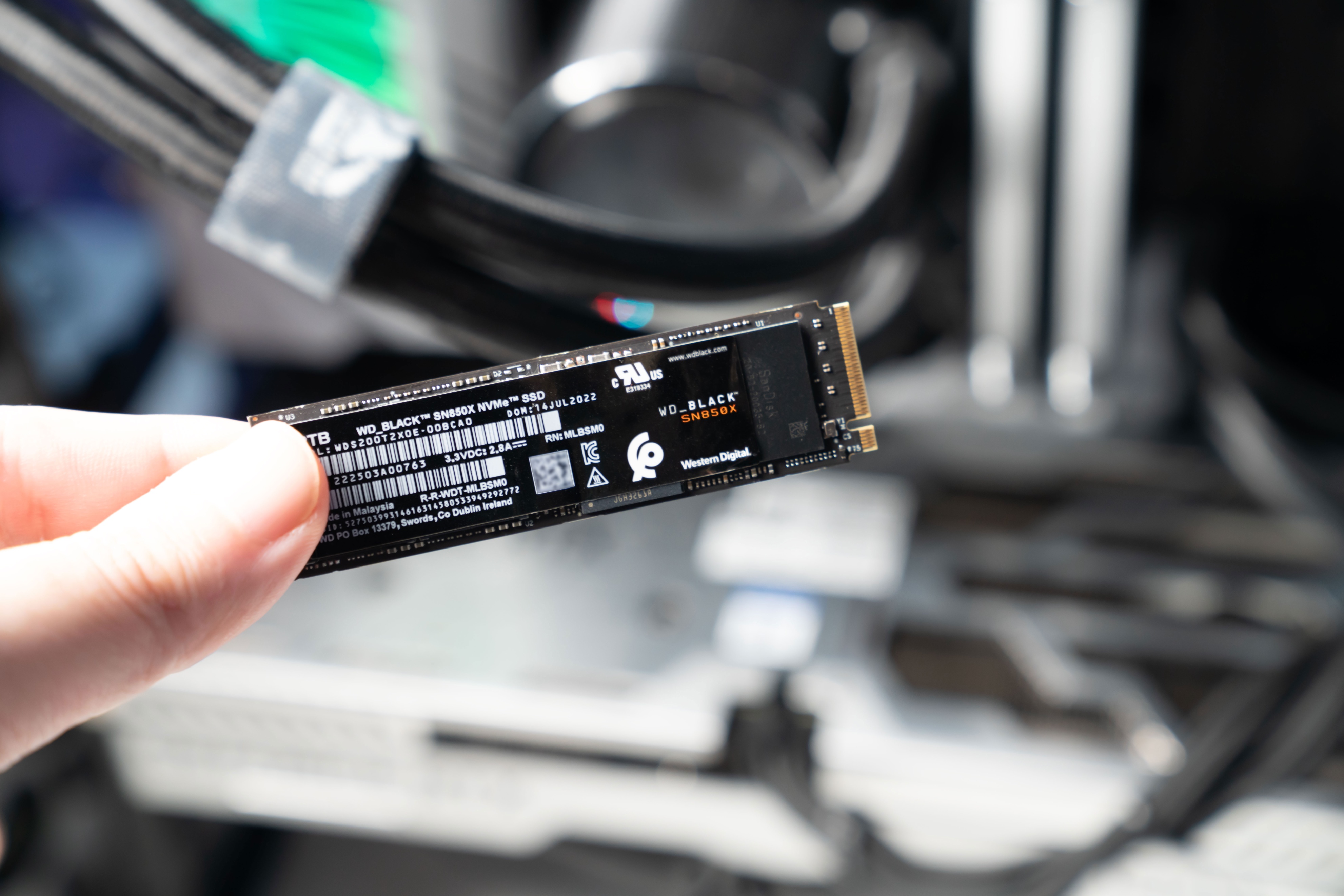 西部数据2t固态硬盘pcie4.0多少钱,西部数据ssd固态硬盘4t测评