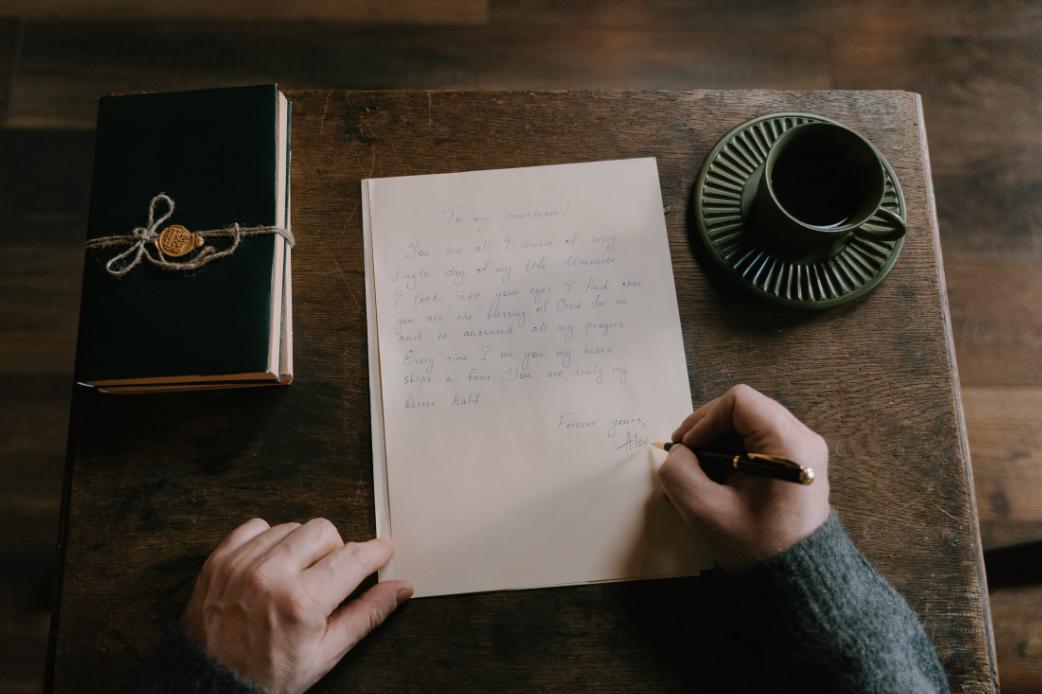 广东公务员一年大概多少年薪,广东公务员工资解读