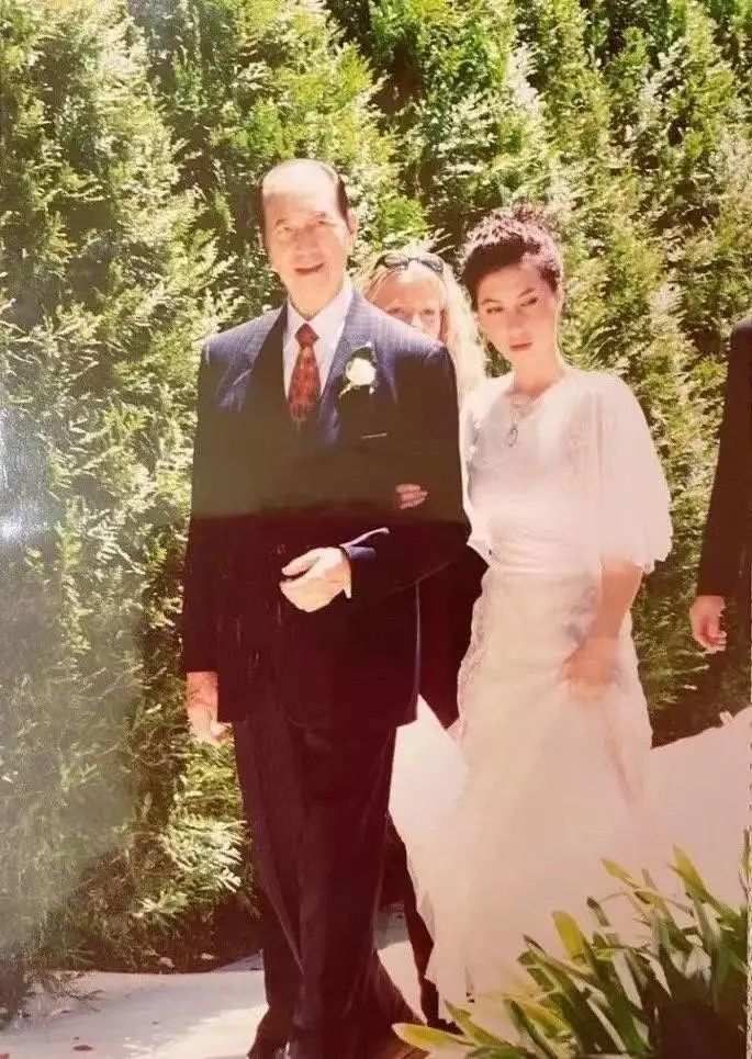 5000万的豪华婚礼有哪些细节,5000万婚礼