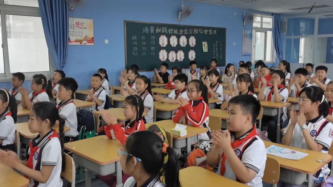 缤纷嘉年华六一喜乐会,缤纷六一快乐成长主题活动