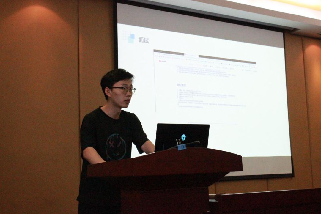 江苏10位青年:考上公务员,成为选调生,入职国企,毕业于同所双一流!