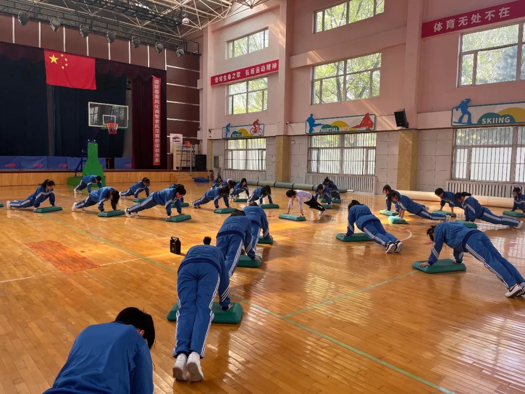 ‘睛’彩人生，珍‘EYE’永恒”——沈阳市青松中学防近工作纪实