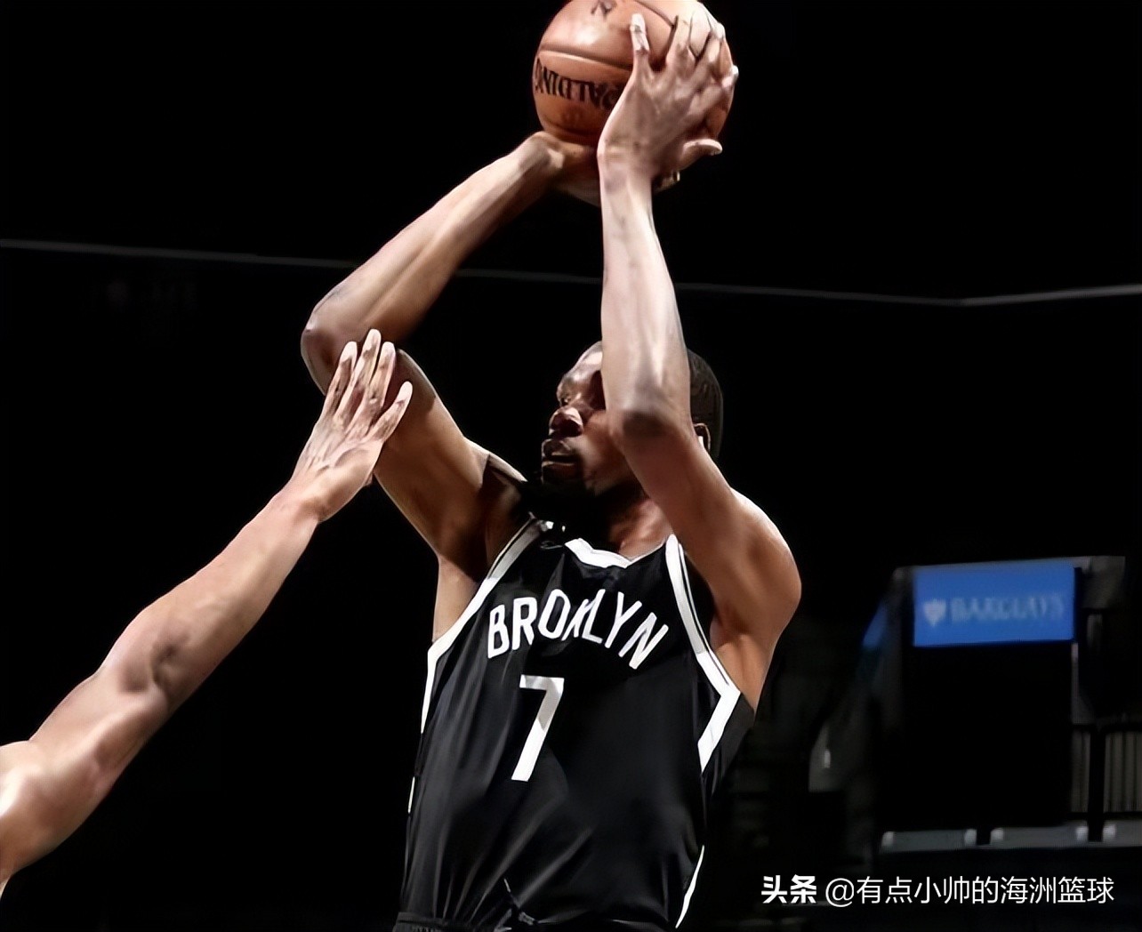 布朗关键上篮,布朗决胜三分