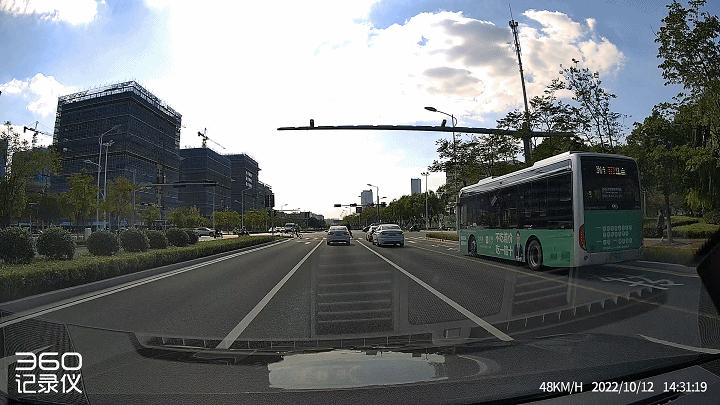 4k的行车记录仪,4K行车记录仪4寸