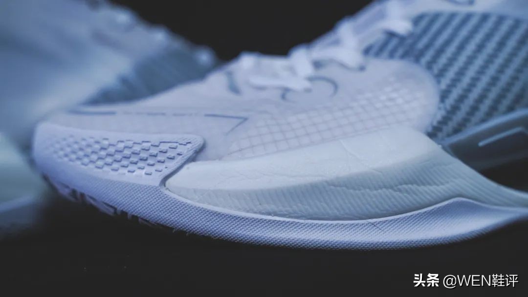 超轻2022v2蓝色开箱,超轻2022值得入手么