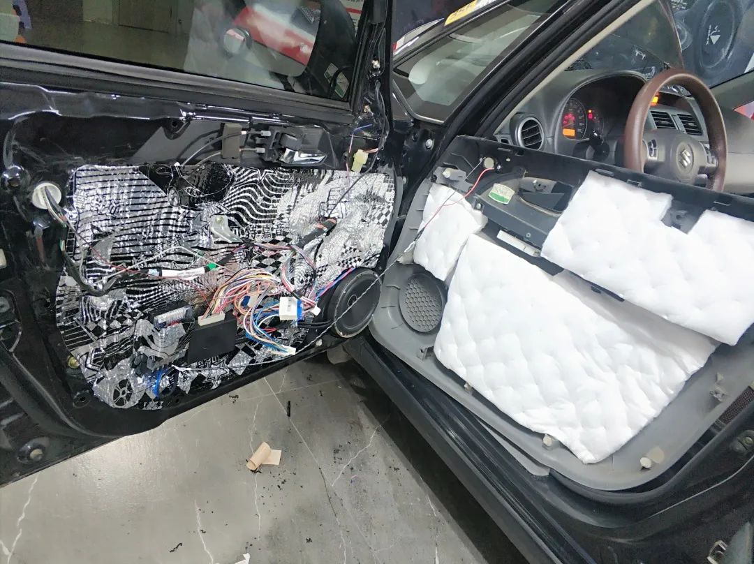 铃木天语隔音改装效果,铃木维特拉无损改装音响