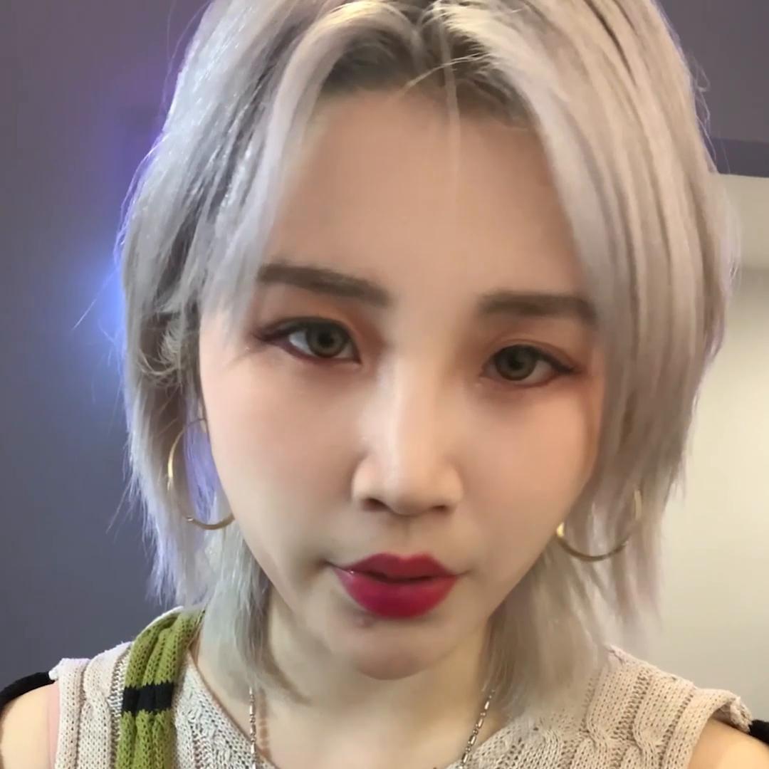 美甲店顾客太多忙不过来怎么办,美甲店怎么调低价格不伤客