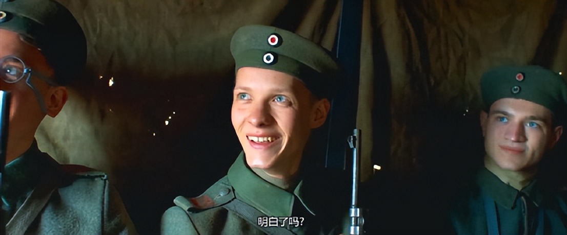 一上映就登票房榜首看完大呼过瘾,首播便拿下收视第一