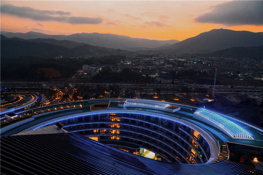 泰顺玉龙山氡泉温泉攻略,隐居山林世外桃源看夕阳