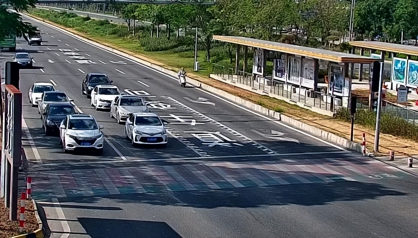 高明区可变车道,高明首条可变车道