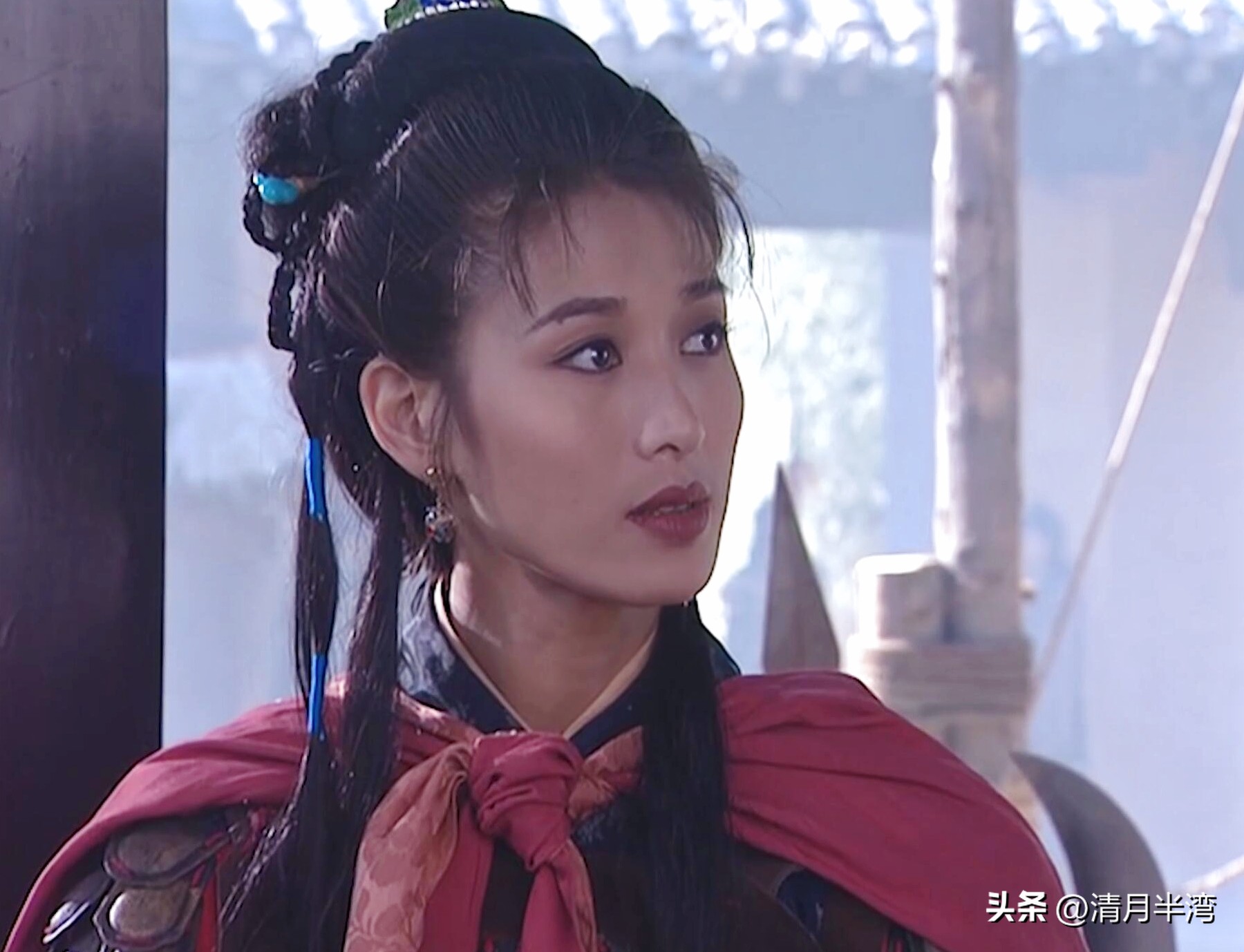 女将军别硬演，把这12位放一起看，矫揉造作与英姿飒爽，差距真大