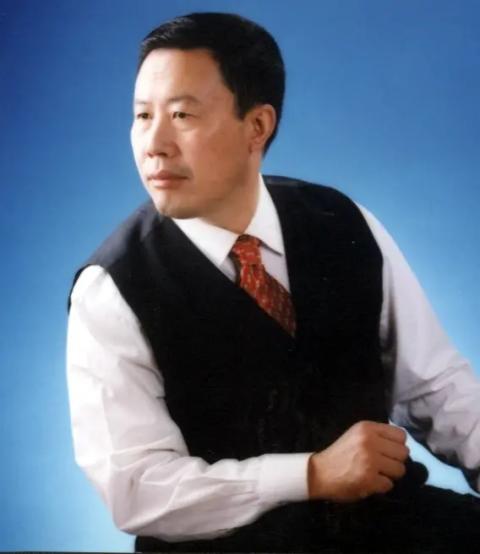 《当今奇人周兴和》之三十九扑朔迷离的车祸