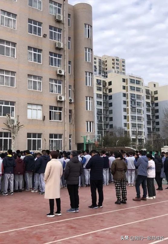 消防安全应急疏散演练工作会议,加强消防安全创建和谐校园