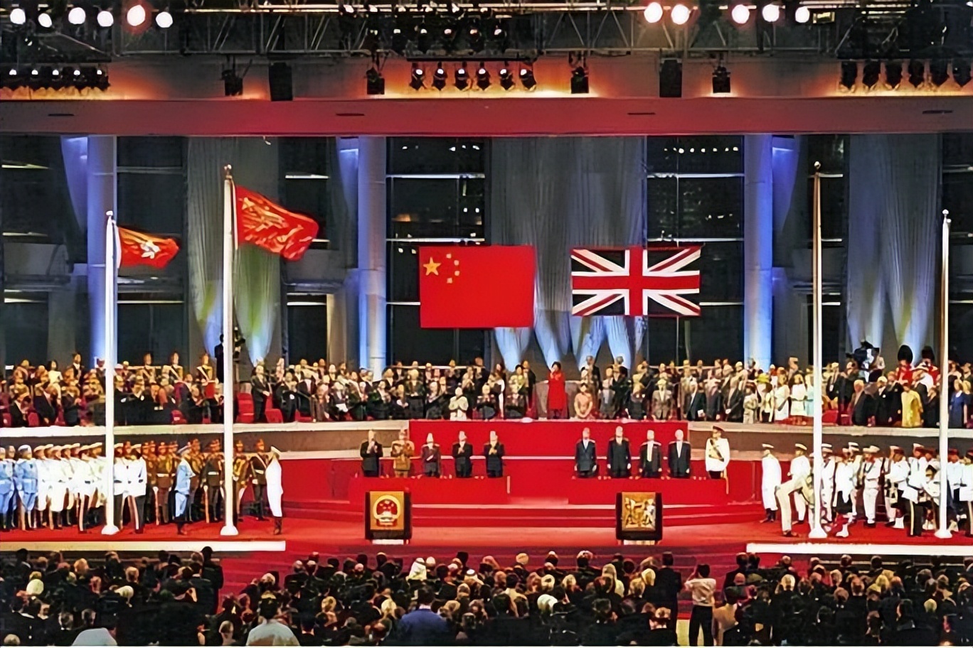 惠英红和任达华回归中的年轻造型,惠英红任达华现状