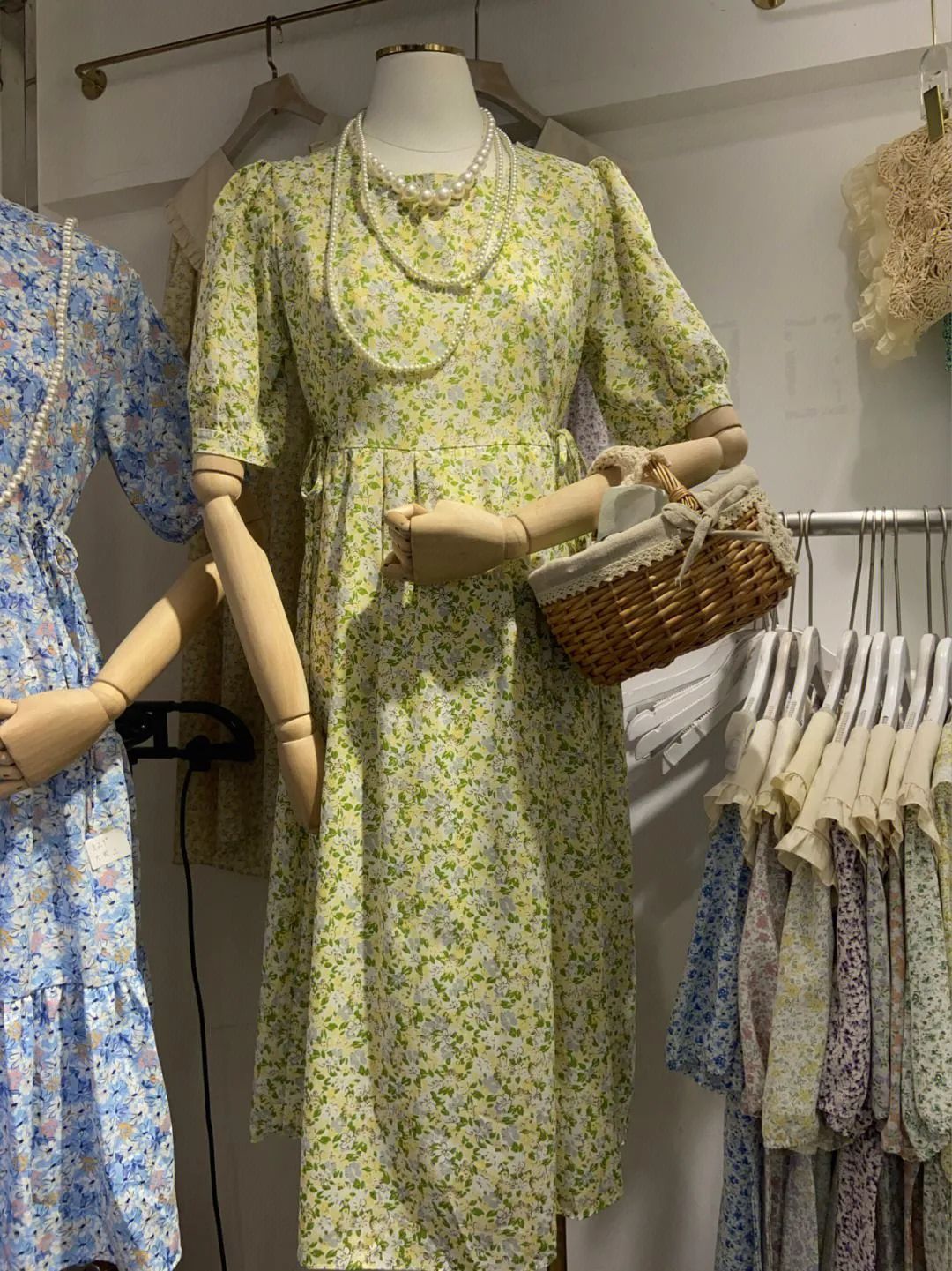 广州服批火爆，四季青夜市重启，深圳销量上涨300%！