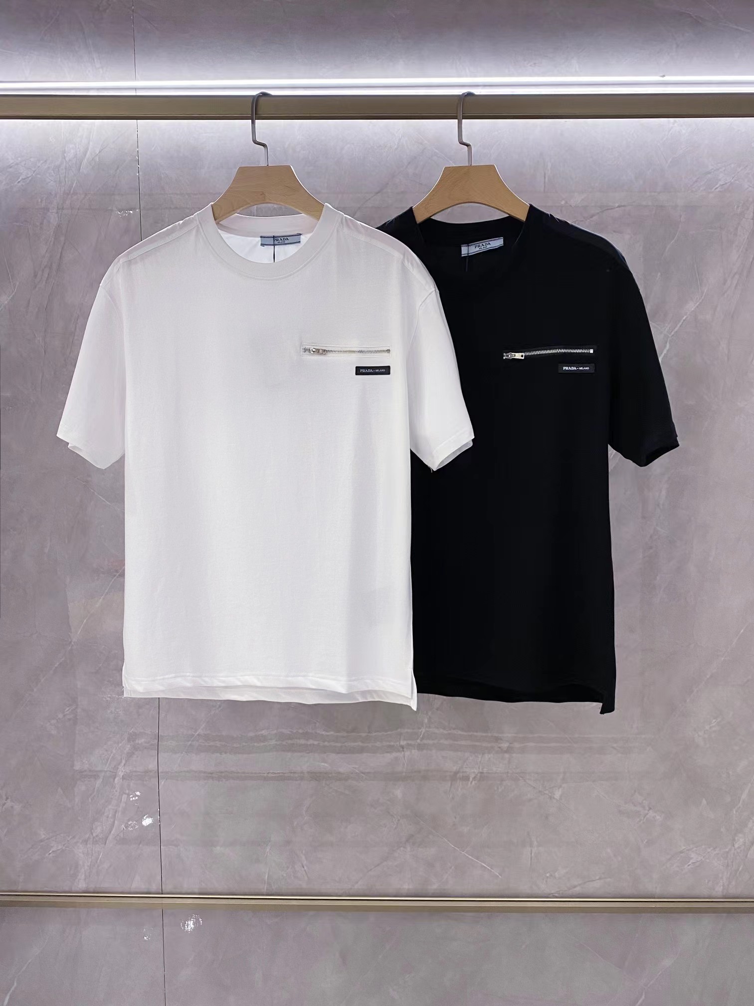 夏季短袖怎么选,夏季穿什么牌子的短袖好