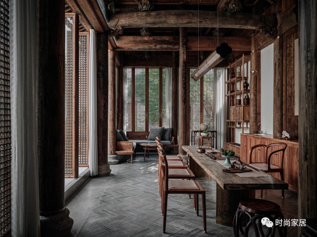 明代老建筑,他买下了一座废弃很久的古宅