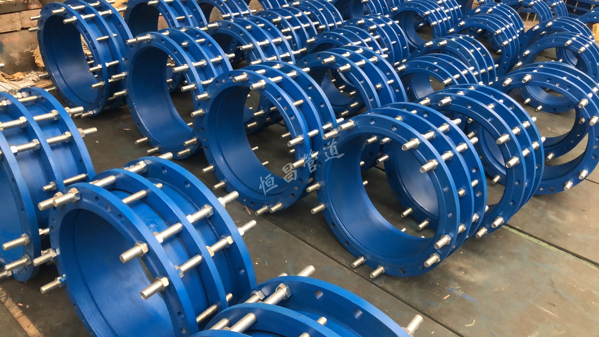 双法兰传力接头适用范围,双法兰传力接头的构成和安装