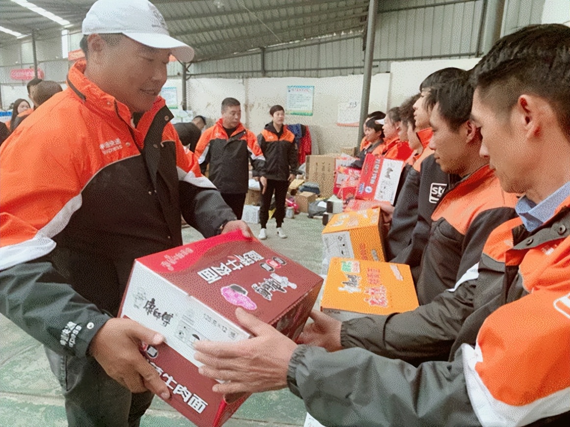 陈德军30年背影：第一代快递创业家的进与退