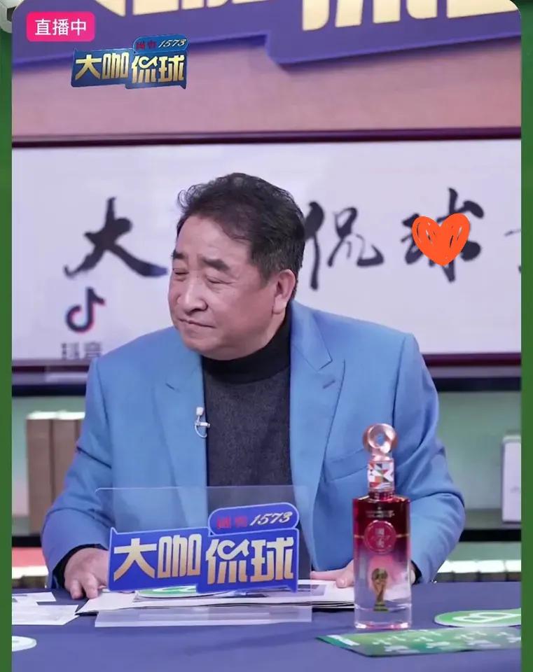 一开一关按钮,灯一开一关再一开就不亮了